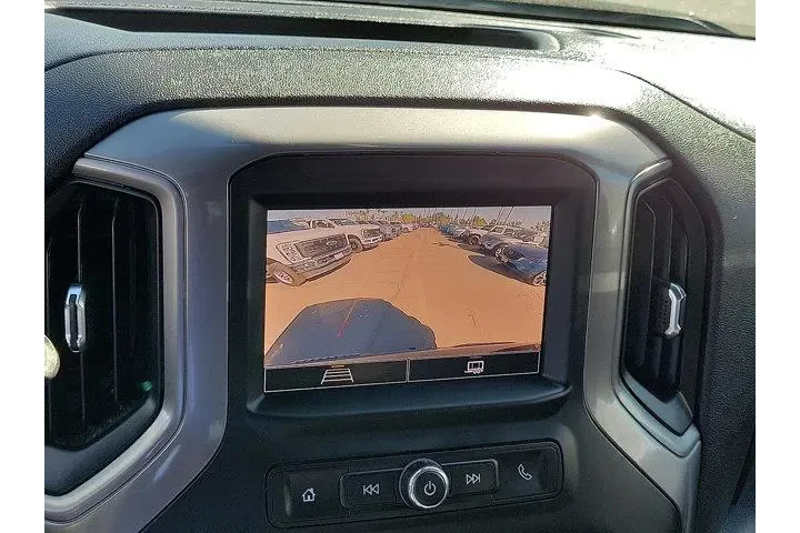 $28500 : Chevrolet Silverado 1500 202 image 8