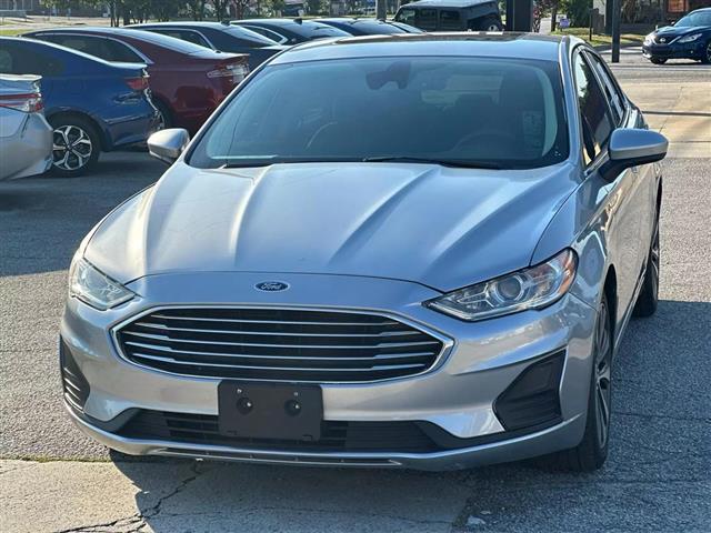 2020 FORD FUSION image 2