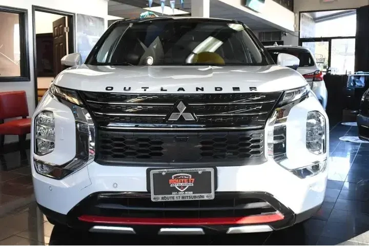 $26995 : Mitsubishi Outlander PHEV 20 image 2