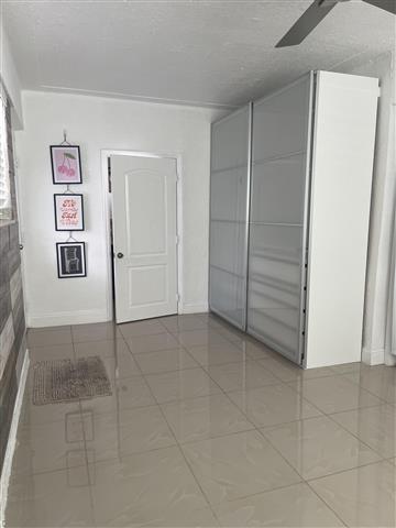 $1100 : Efficiency for rent image 2