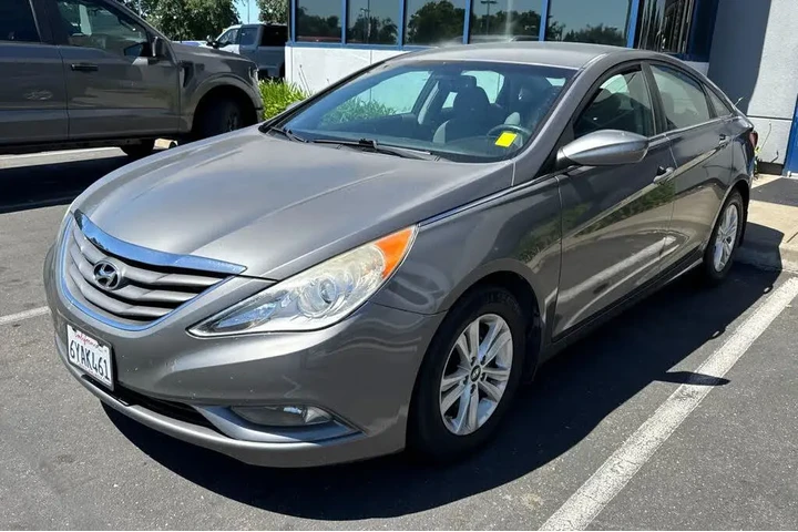 $9977 : Hyundai SONATA 2013 GLS 4dr image 1