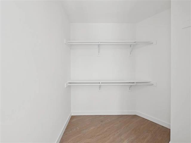 $2000 : 2 Bed 1 Bath Available image 1