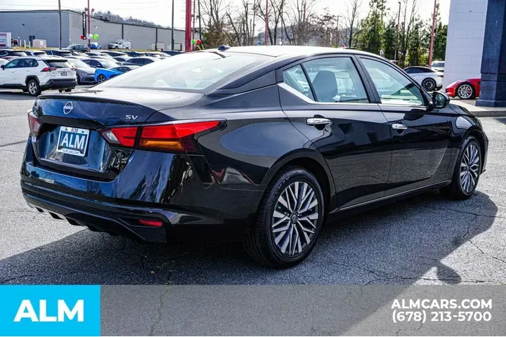 $17920 : Nissan Altima 2023 2.5 SV 4d image 6