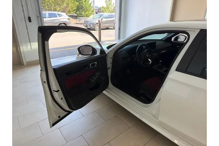 $29875 : Honda Civic 2024 Si 4dr Seda image 9