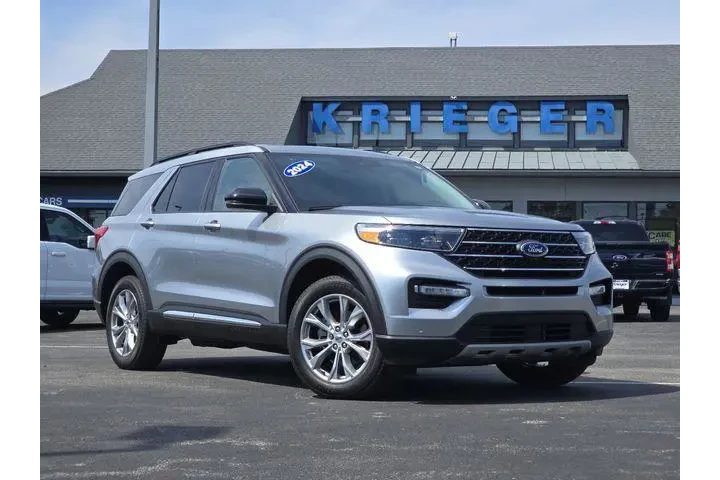 $35359 : Ford Explorer 2024 AWD XLT 4 image 2