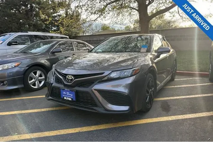 $27995 : Toyota Camry 2024 SE Nightsh image 1