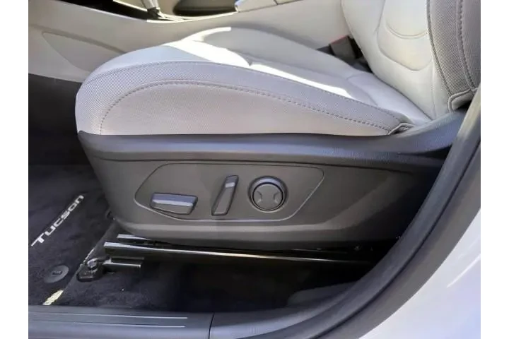 $28888 : Hyundai TUCSON 2025 AWD SEL image 10