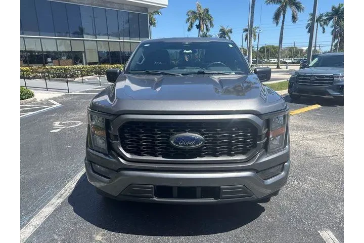 $27997 : Ford F-150 2023 4x2 XL 4dr S image 2