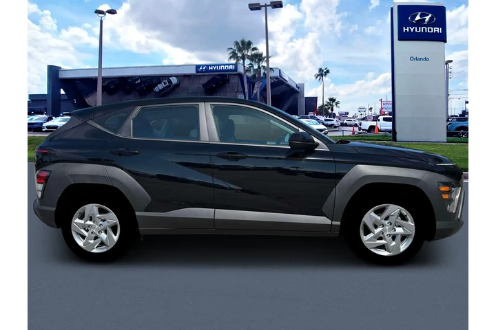 $27265 : Hyundai KONA 2026 SE 4dr SUV image 9
