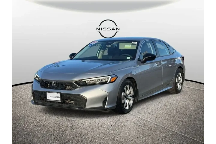 $21985 : Honda Civic 2025 LX 4dr Seda image 4