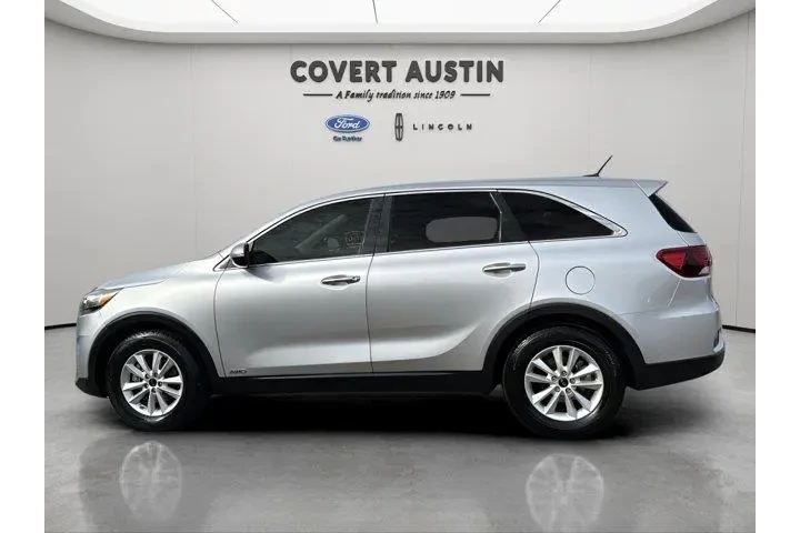 $12743 : Kia Sorento 2019 AWD S V6 4d image 2