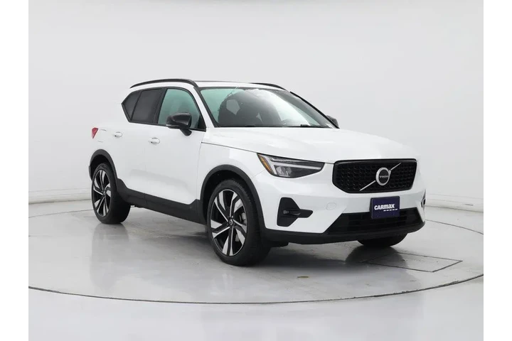 $30998 : Volvo XC40 2023 AWD B5 Plus image 1