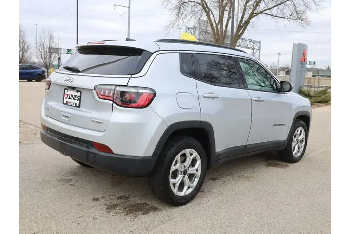 $22477 : Jeep Compass 2025 4x4 Latitu image 10