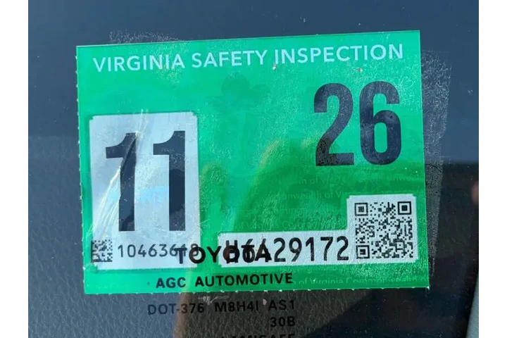 $9990 : 2015 Corolla L image 10