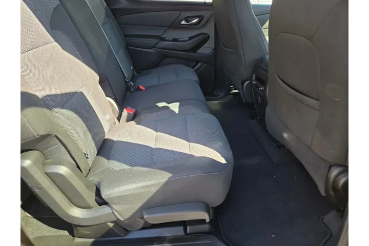 $30148 : Chevrolet Traverse 2023 LT C image 5