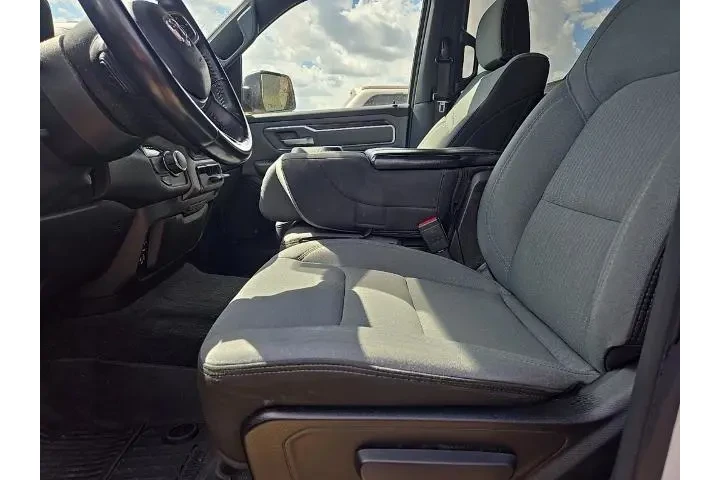 $25994 : Ram 1500 2021 4x2 Big Horn 4 image 5