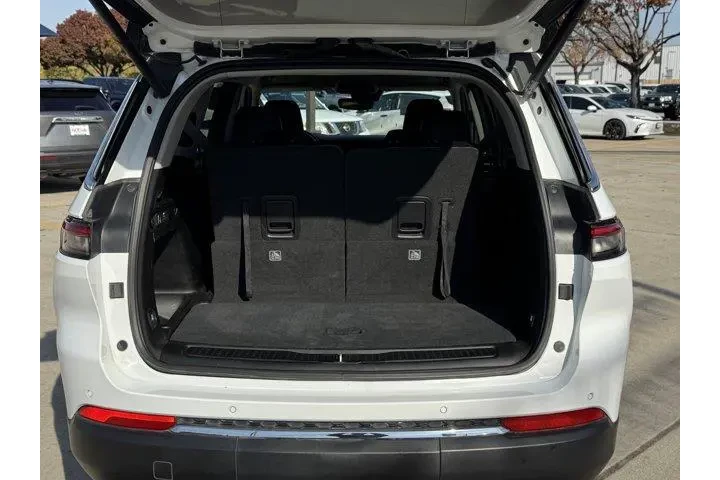 $27498 : Jeep Grand Cherokee L 2023 4 image 9