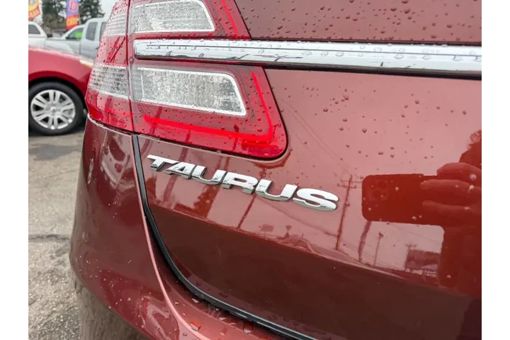 $10995 : 2015 Taurus SEL image 8