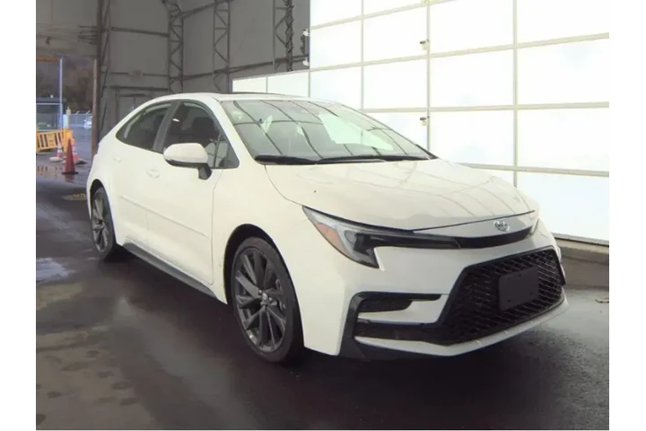 $23893 : Toyota Corolla 2025 SE 4dr S image 4