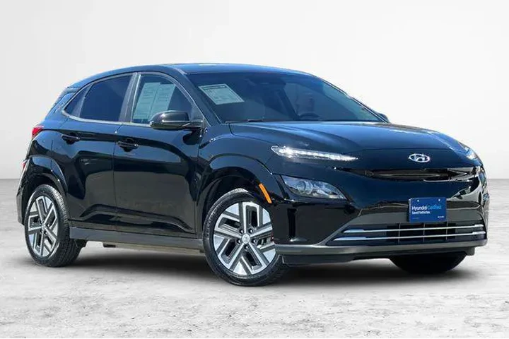 $18890 : Hyundai KONA Electric 2023 S image 1