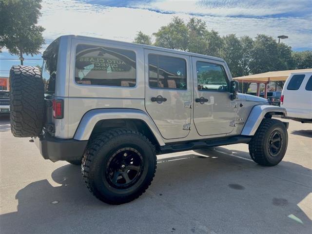 $25950 : 2016 JEEP WRANGLER UNLIMITED image 7