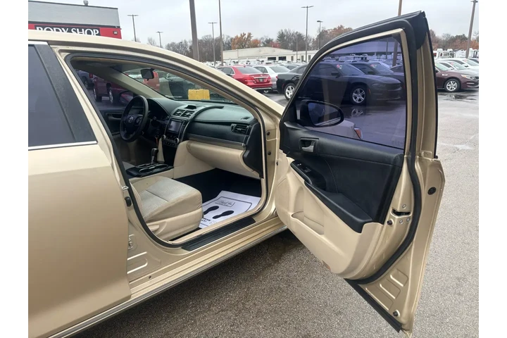 $6980 : 2012 Camry 4dr Sdn I4 Auto LE image 8