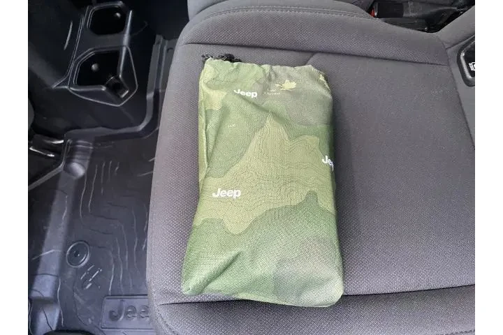 $27700 : Jeep Gladiator 2022 4x4 Spor image 9