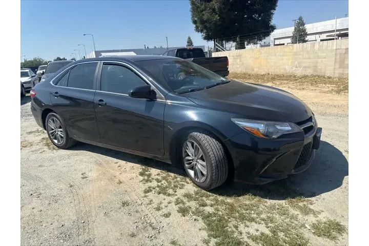 $13299 : Toyota Camry 2015 SE 4dr Sed image 3