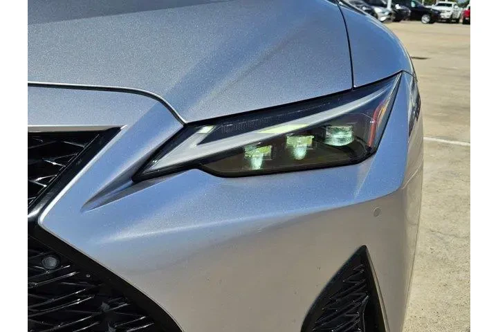$38224 : Lexus IS 350 2022 F SPORT 4d image 8