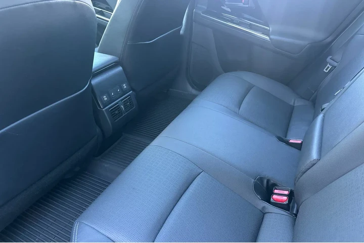 $24500 : Toyota bZ4X 2023 AWD Limited image 8