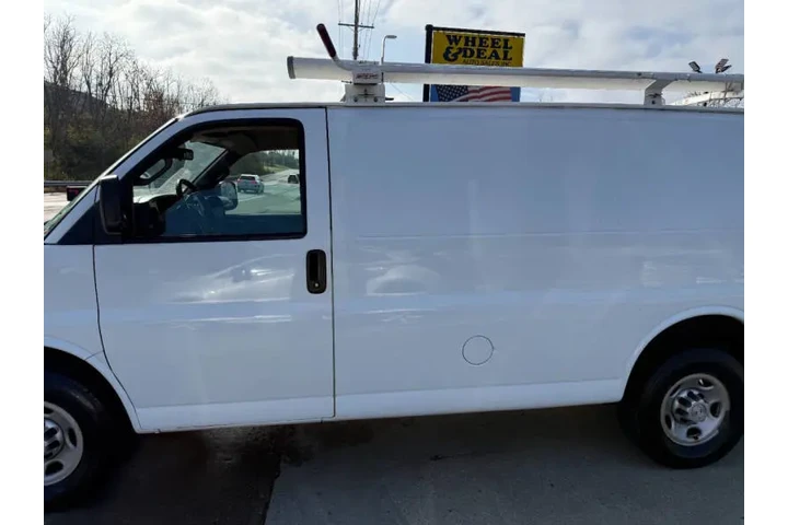 $11750 : 2017 Express 2500 image 5