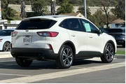 $19495 : Ford Escape 2022 SE 4dr SUV thumbnail