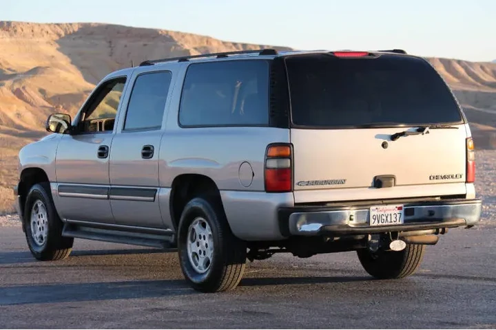 $6995 : 2005 Suburban 1500 LS image 6