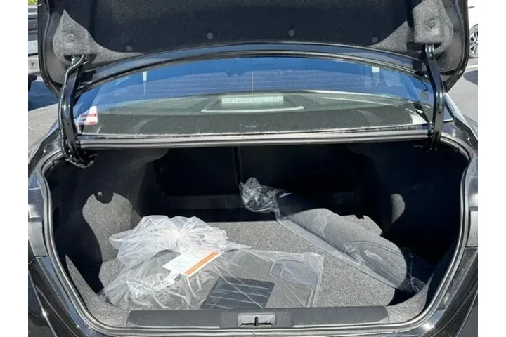 $20995 : Nissan Sentra 2025 SV 4dr Se image 9