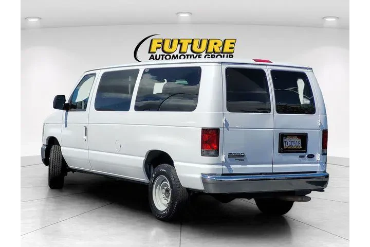 $17988 : Ford E-Series 2013 E-350 SD image 8