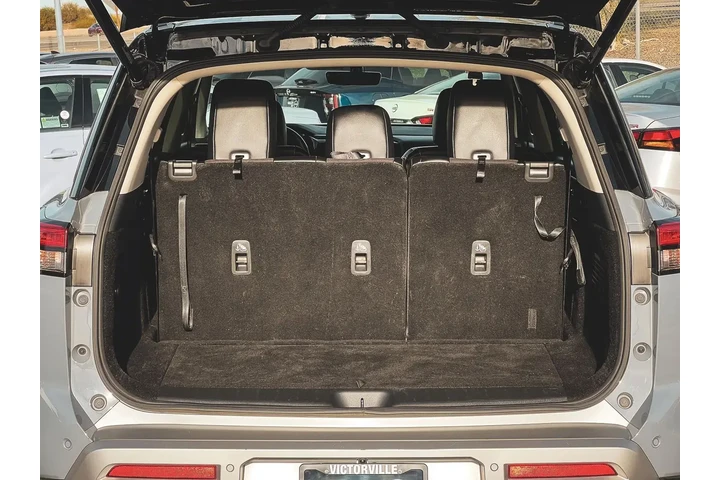 $28997 : Nissan Pathfinder 2023 SL 4d image 5