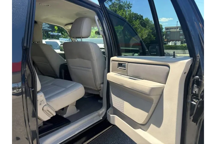 2012 Expedition EL XLT image 10
