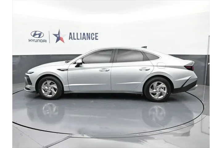 $26788 : Hyundai SONATA 2026 SE 4dr S image 4