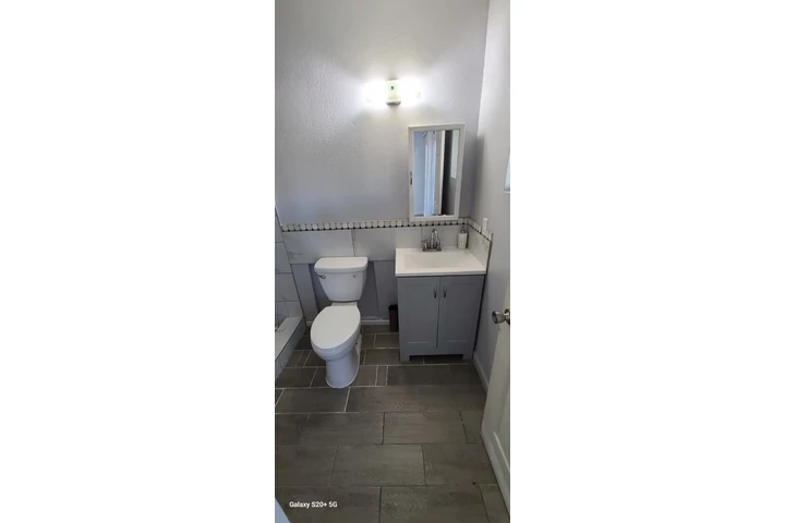 $1500 : Apartmento Desert Hot Springs image 5
