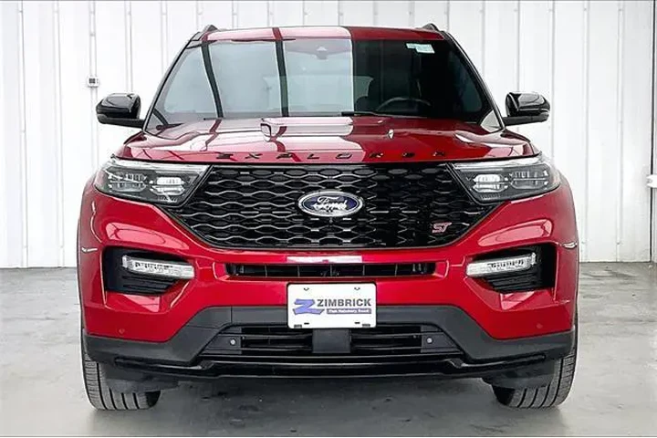 $27490 : Ford Explorer 2021 AWD ST 4d image 3