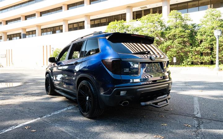 $21950 : 2019 HONDA PASSPORT image 6