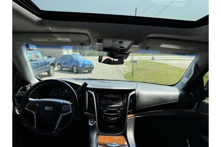 $21999 : 2017 Escalade ESV Luxury image 5