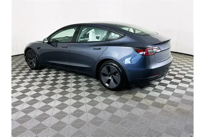 $25900 : Tesla Model 3 2023 4dr Sedan image 5