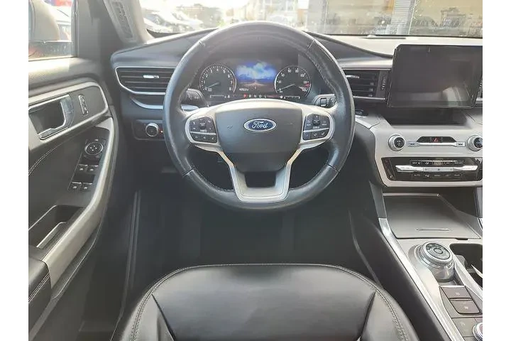 $27990 : Ford Explorer 2021 AWD XLT 4 image 7
