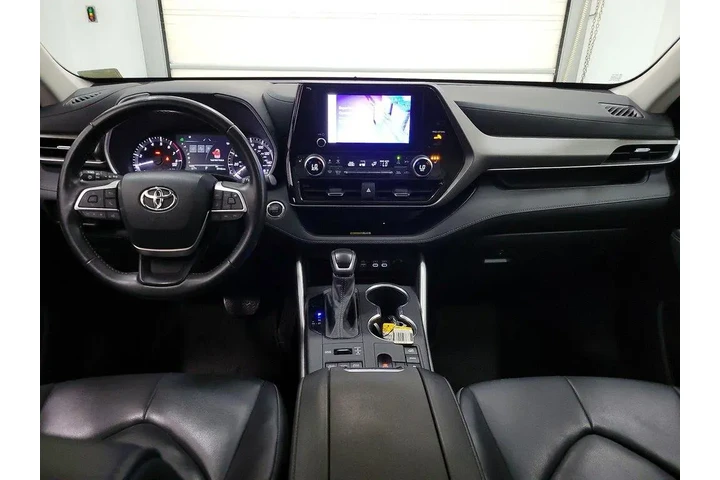 $31998 : Toyota Highlander 2023 AWD X image 9