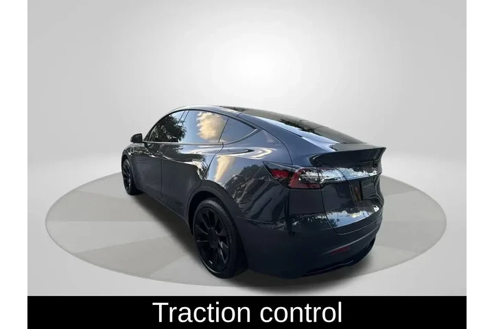$28000 : Tesla Model Y 2024 Long Rang image 5