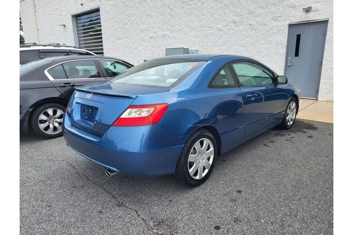 $9925 : Honda Civic 2010 LX 2dr Coup image 4