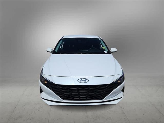 $16790 : Pre-Owned 2021 Hyundai Elantr image 8