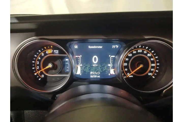 $26368 : Jeep Wrangler Unlimited 2021 image 10