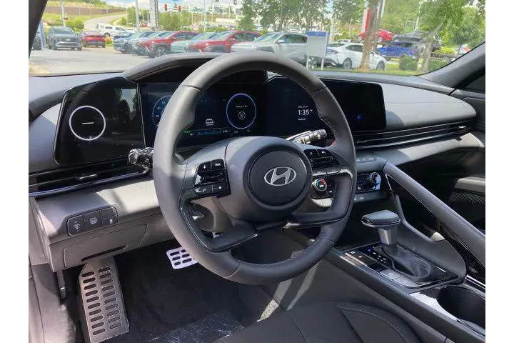 $27353 : Hyundai ELANTRA 2025 SEL Con image 9